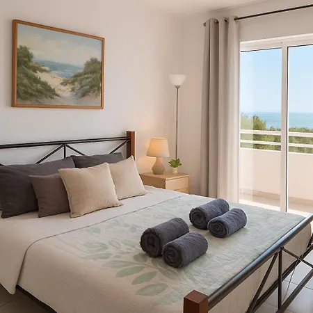Mel Rooftop Ocean View Apartment